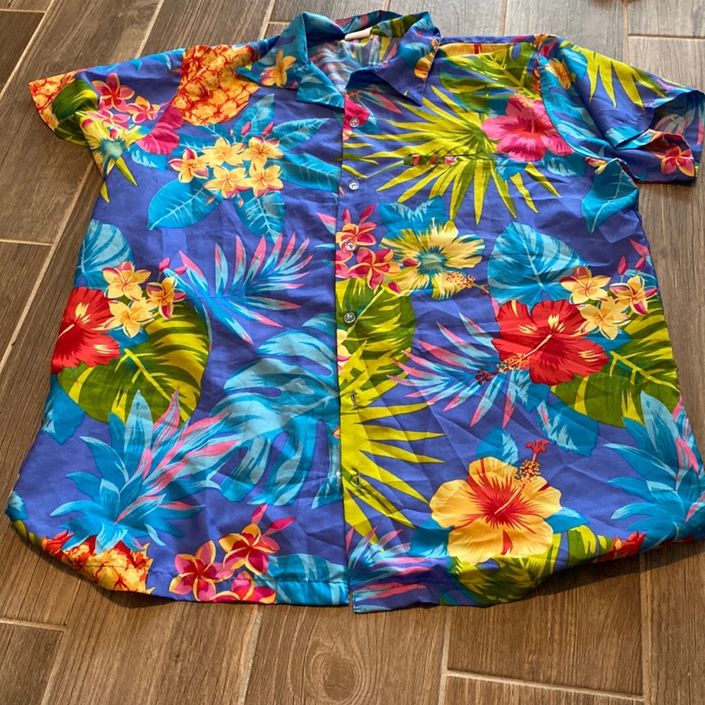 Men’s Hawaiian shirt